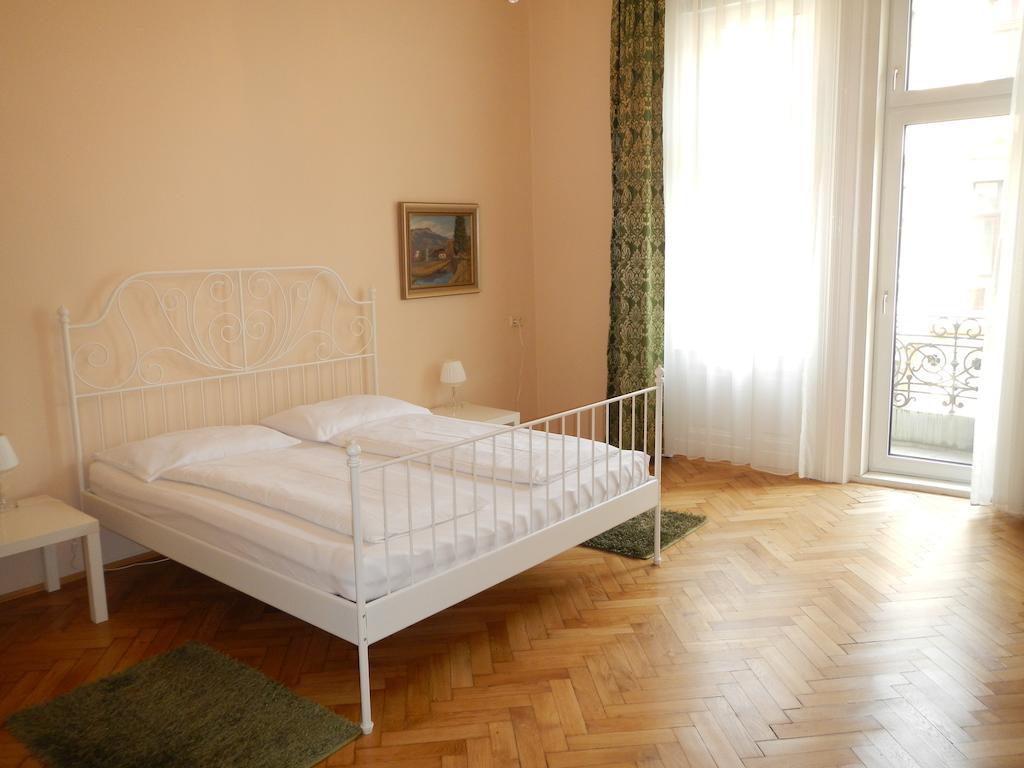 Pension Pharmador Wien Rum bild